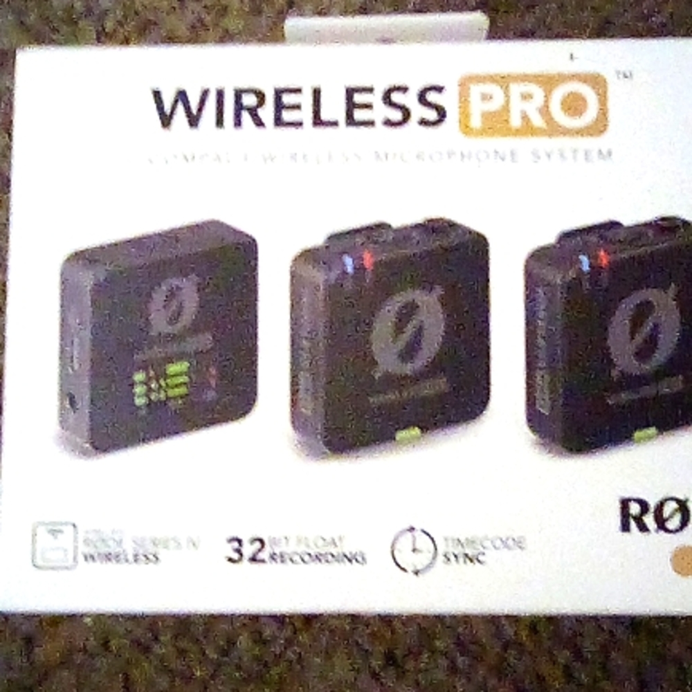 Rode Wireless Pro compact wireless microphone with 2x lavalier